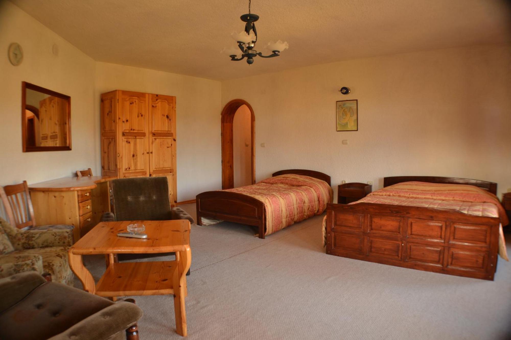 Family Hotel Silver สโมลยัน ภายนอก รูปภาพ