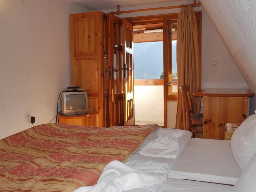 Family Hotel Silver สโมลยัน ภายนอก รูปภาพ