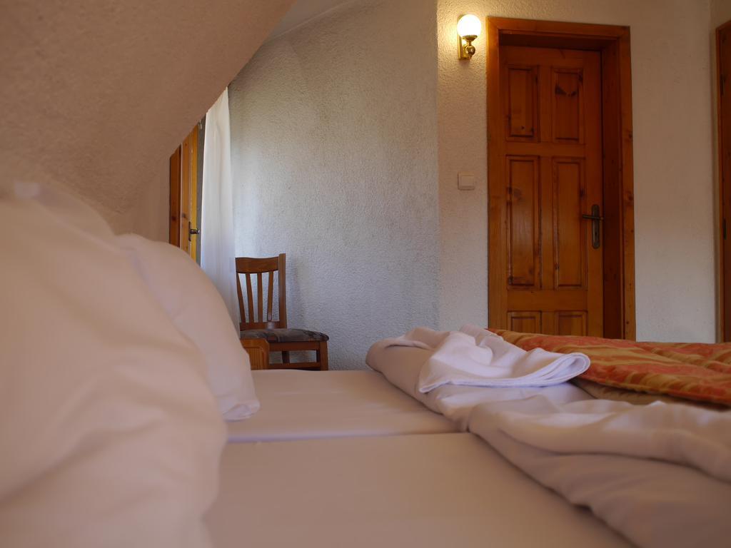 Family Hotel Silver สโมลยัน ภายนอก รูปภาพ